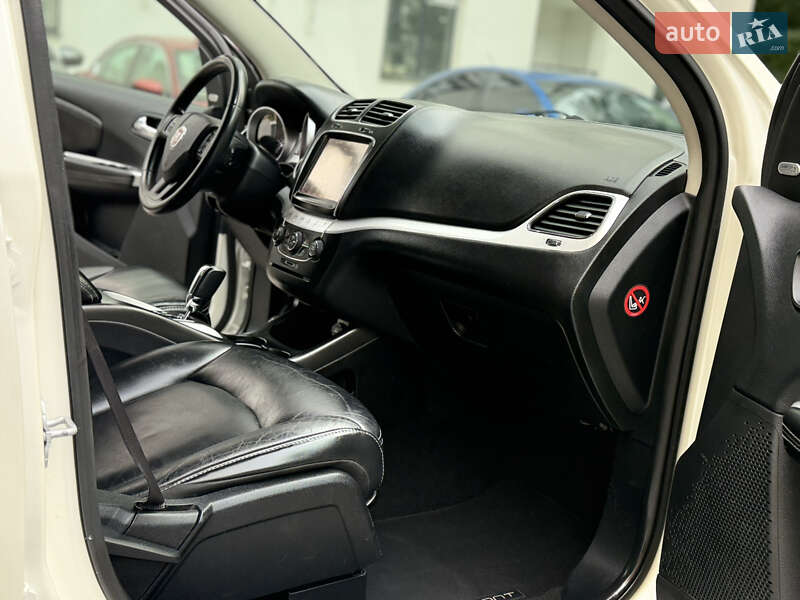 Позашляховик / Кросовер Fiat Freemont 2014 в Львові