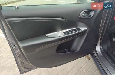Внедорожник / Кроссовер Fiat Freemont 2014 в 
