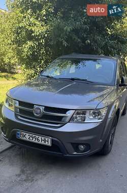 Позашляховик / Кросовер Fiat Freemont 2012 в 