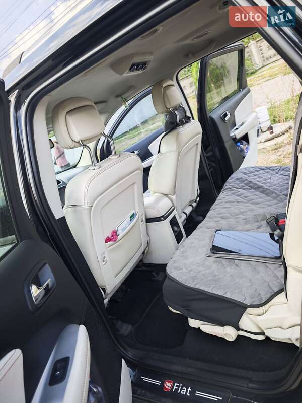 Внедорожник / Кроссовер Fiat Freemont 2012 в Пятихатках