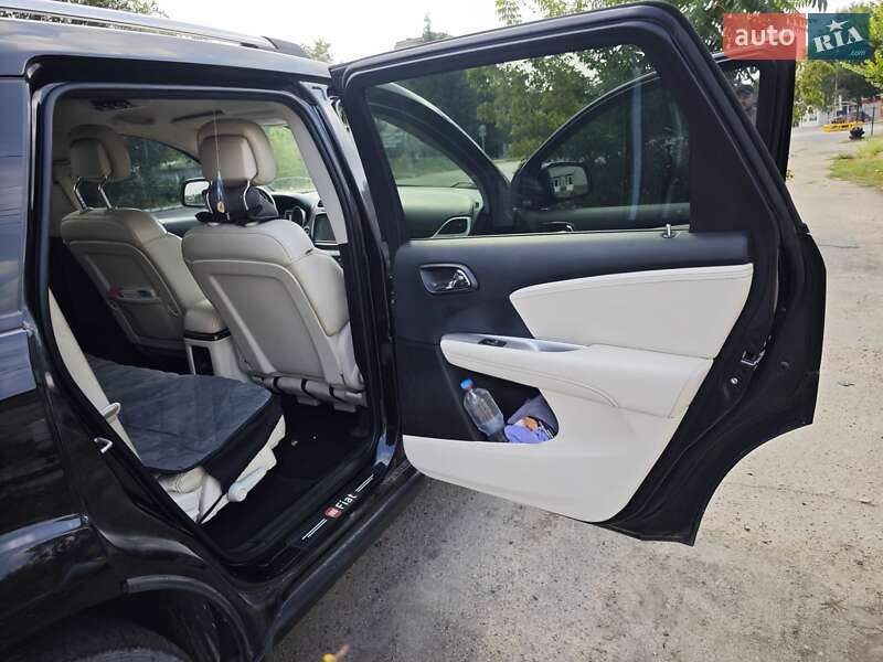 Внедорожник / Кроссовер Fiat Freemont 2012 в Пятихатках