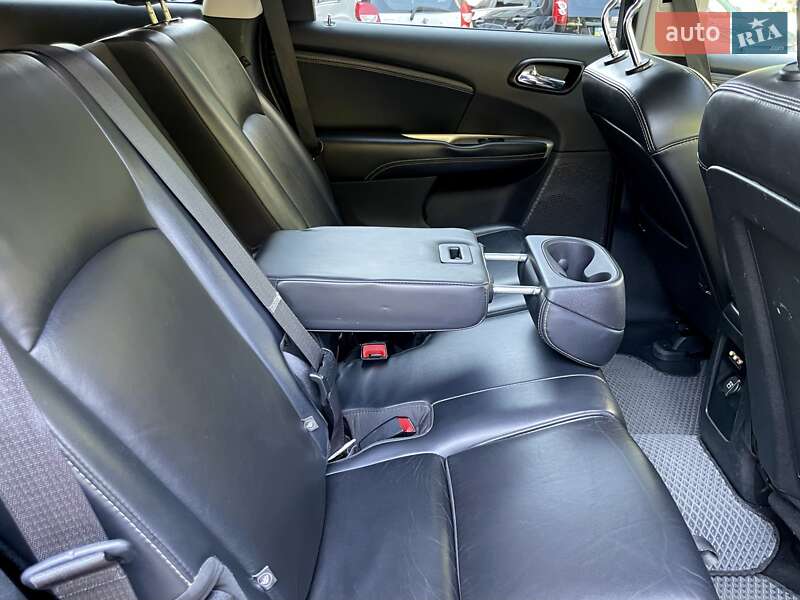 Позашляховик / Кросовер Fiat Freemont 2014 в Черкасах фото 23 Позашляховик / Кросовер Fiat Freemont 2014 в Черкасах