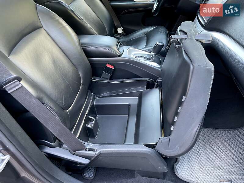 Позашляховик / Кросовер Fiat Freemont 2014 в Черкасах фото 35 Позашляховик / Кросовер Fiat Freemont 2014 в Черкасах