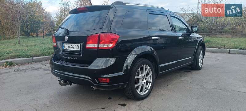 Внедорожник / Кроссовер Fiat Freemont 2012 в Нововолынске