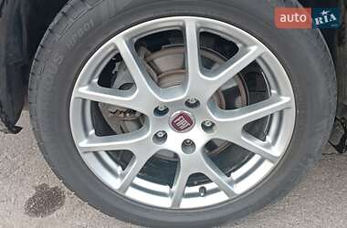 Внедорожник / Кроссовер Fiat Freemont 2012 в 