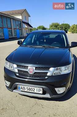 Позашляховик / Кросовер Fiat Freemont 2013 в 