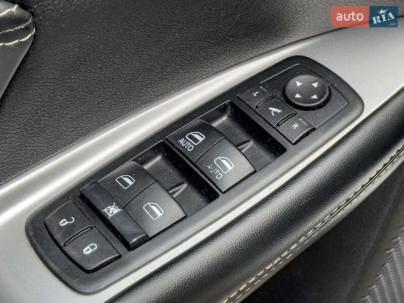 Позашляховик / Кросовер Fiat Freemont 2015 в Бродах