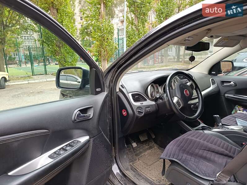 Внедорожник / Кроссовер Fiat Freemont 2015 в Южном