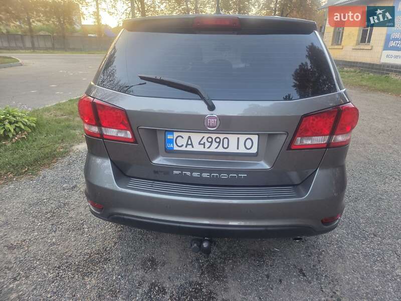Внедорожник / Кроссовер Fiat Freemont 2011 в 