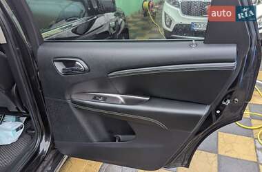 Внедорожник / Кроссовер Fiat Freemont 2014 в 