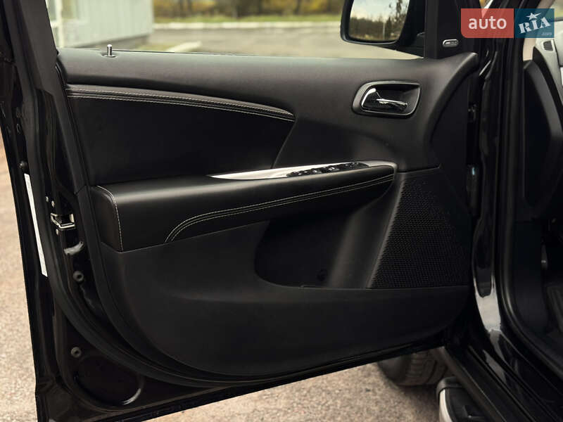 Позашляховик / Кросовер Fiat Freemont 2013 в Радивиліві фото 26 Позашляховик / Кросовер Fiat Freemont 2013 в Радивиліві