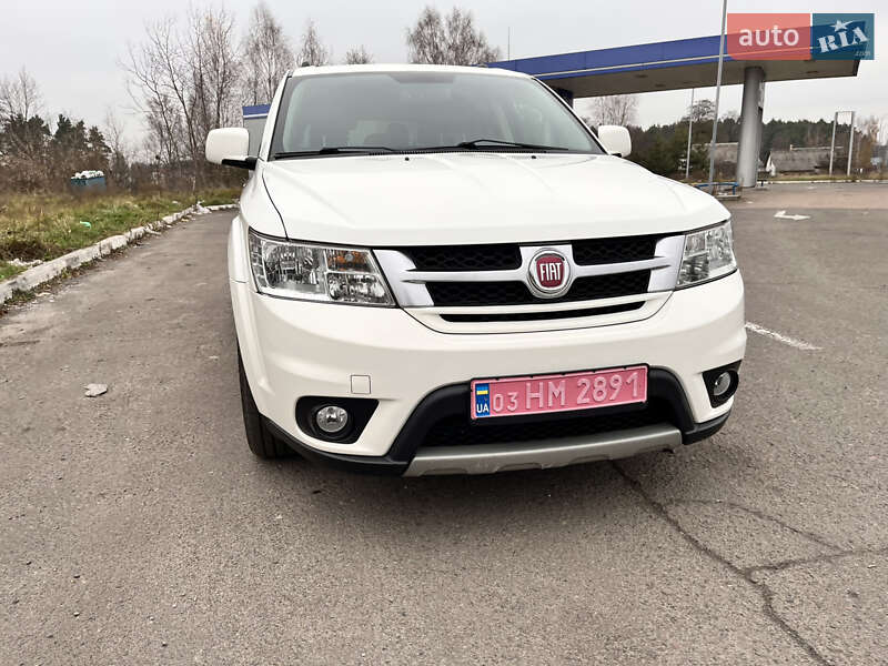 Позашляховик / Кросовер Fiat Freemont 2015 в Радивиліві