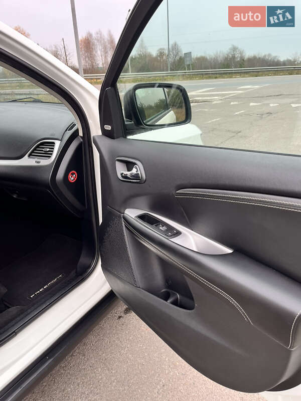 Позашляховик / Кросовер Fiat Freemont 2015 в Радивиліві фото 40 Позашляховик / Кросовер Fiat Freemont 2015 в Радивиліві