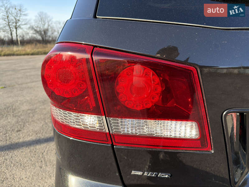 Позашляховик / Кросовер Fiat Freemont 2015 в Радивиліві