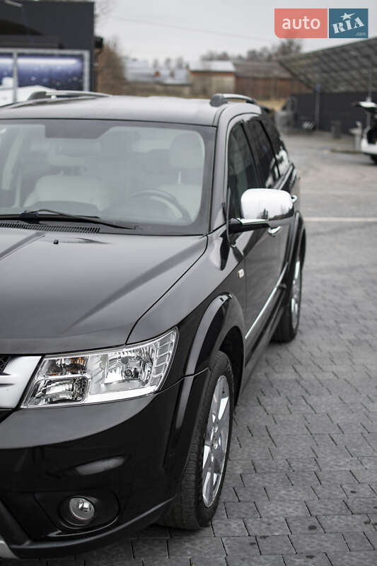 Позашляховик / Кросовер Fiat Freemont 2013 в Самборі