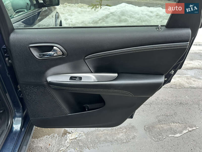 Внедорожник / Кроссовер Fiat Freemont 2013 в Ровно фото 33 Внедорожник / Кроссовер Fiat Freemont 2013 в Ровно