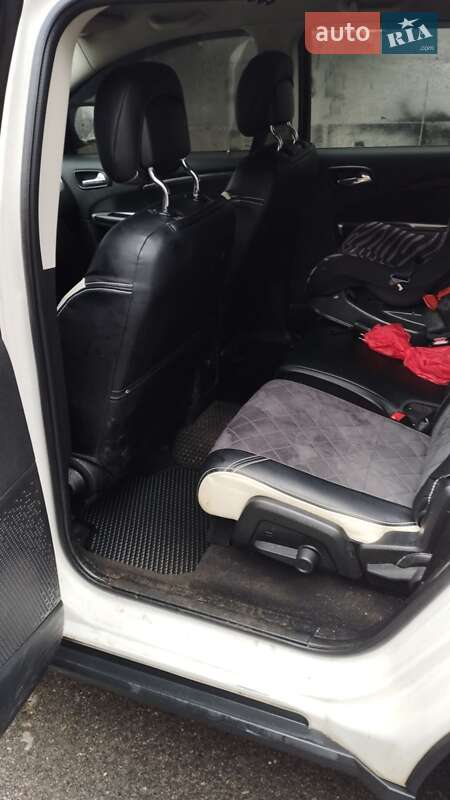 Внедорожник / Кроссовер Fiat Freemont 2012 в Кривом Роге фото 8 Внедорожник / Кроссовер Fiat Freemont 2012 в Кривом Роге