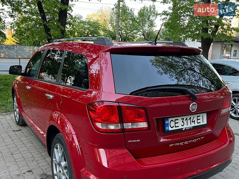 Внедорожник / Кроссовер Fiat Freemont 2012 в Черновцах