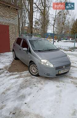 Хэтчбек Fiat Grande Punto 2010 в 
