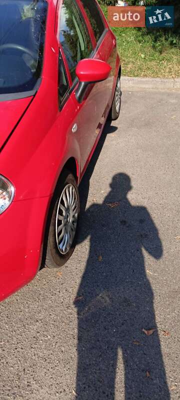 Хэтчбек Fiat Grande Punto 2010 в Киеве
