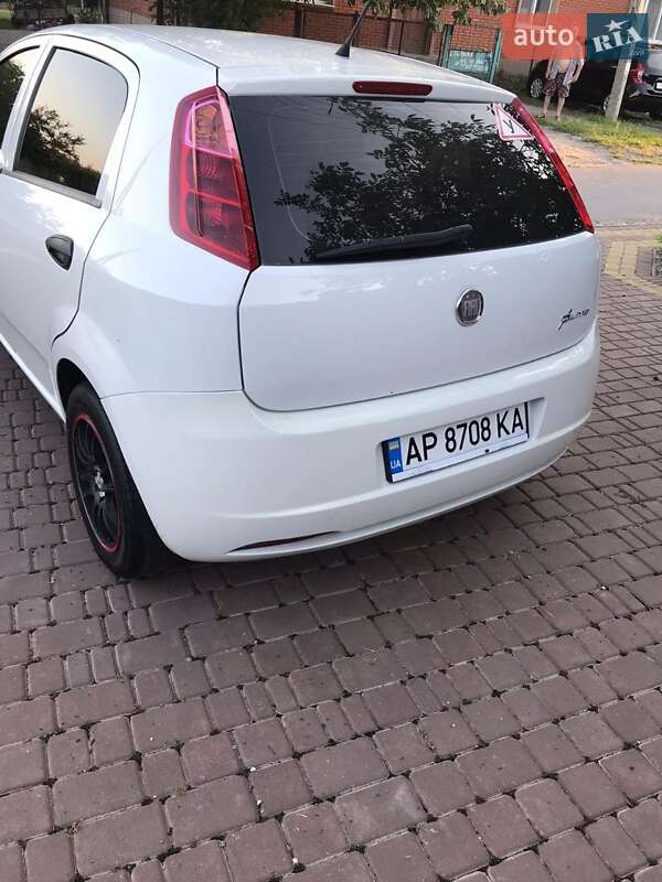 Хэтчбек Fiat Grande Punto 2011 в Запорожье