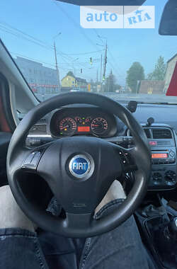 Хэтчбек Fiat Grande Punto 2006 в Черновцах