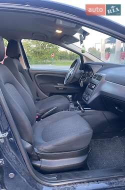 Хэтчбек Fiat Grande Punto 2009 в 