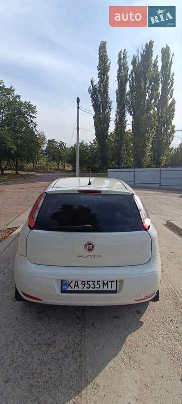 Хэтчбек Fiat Grande Punto 2012 в Голованевске