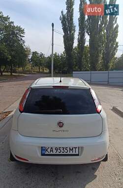 Хетчбек Fiat Grande Punto 2012 в Первомайську