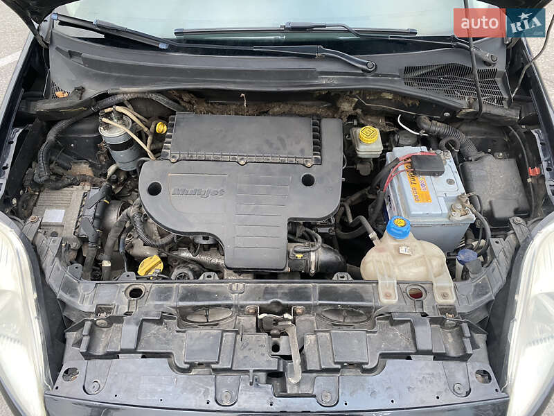 Хэтчбек Fiat Grande Punto 2008 в Житомире