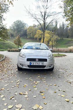 Хэтчбек Fiat Grande Punto 2010 в Киеве