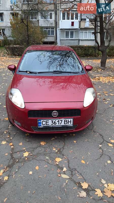 Хэтчбек Fiat Grande Punto 2009 в Черновцах