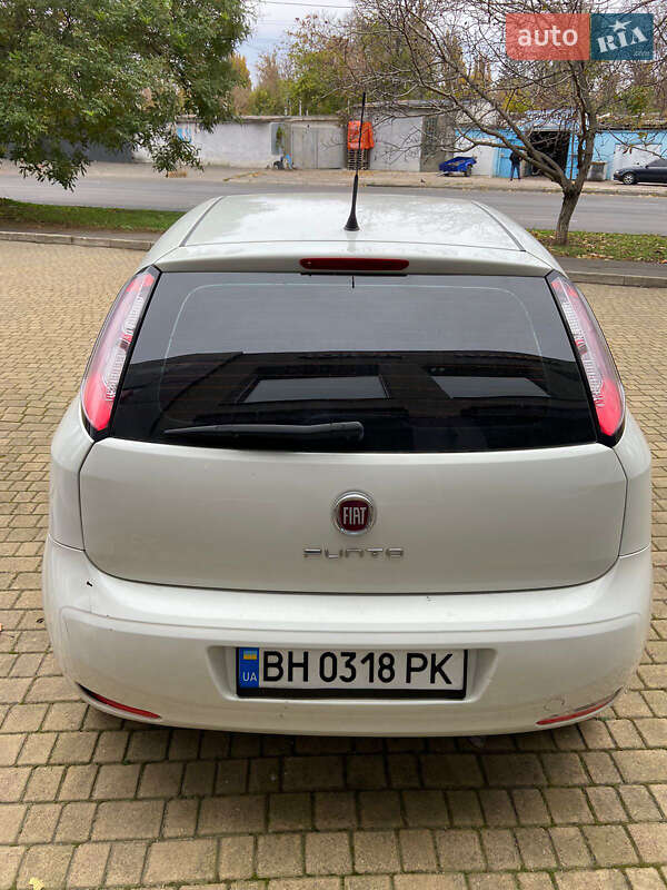 Хэтчбек Fiat Grande Punto 2012 в Одессе