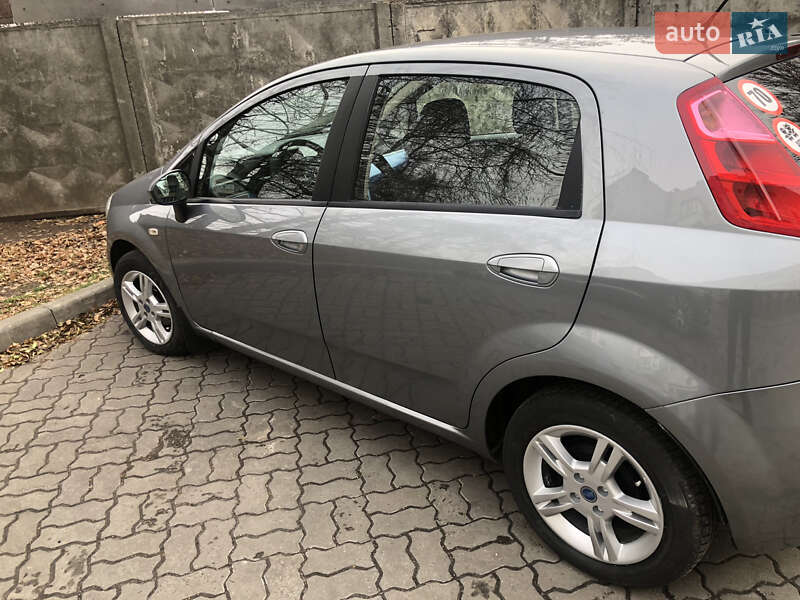 Хетчбек Fiat Grande Punto 2006 в Черкасах фото 4 Хетчбек Fiat Grande Punto 2006 в Черкасах