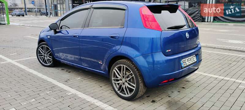 Хетчбек Fiat Grande Punto 2006 в Первомайську
