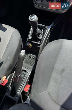 Хэтчбек Fiat Grande Punto 2012 в 
