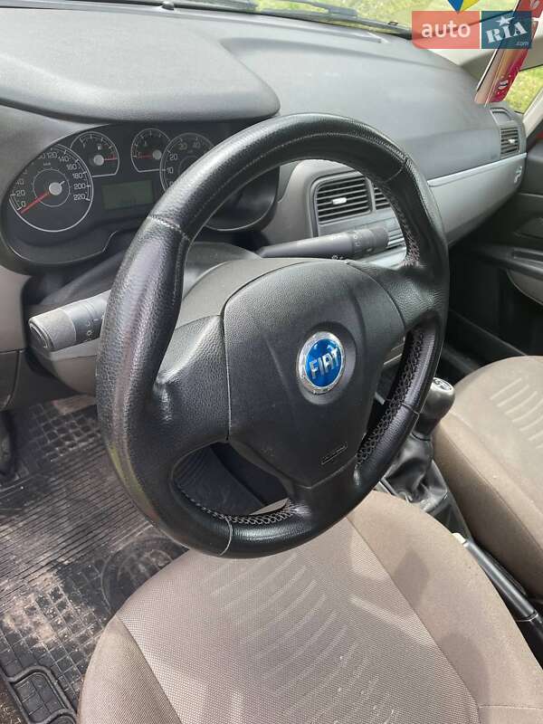 Хэтчбек Fiat Grande Punto 2007 в Хмельницком фото 14 Хэтчбек Fiat Grande Punto 2007 в Хмельницком