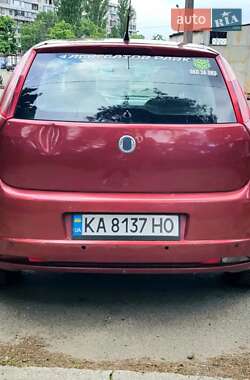 Хетчбек Fiat Grande Punto 2006 в 