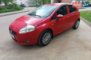 Хетчбек Fiat Grande Punto 2011 в 