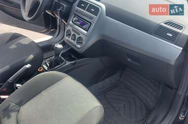Хэтчбек Fiat Grande Punto 2012 в 