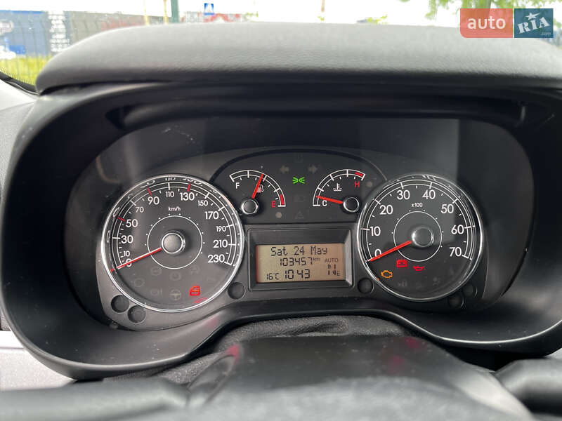 Хэтчбек Fiat Grande Punto 2012 в Киеве