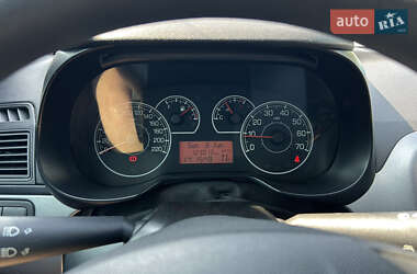 Хэтчбек Fiat Grande Punto 2011 в 