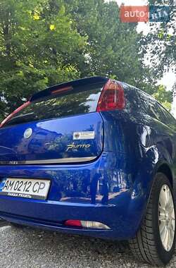 Хэтчбек Fiat Grande Punto 2007 в 