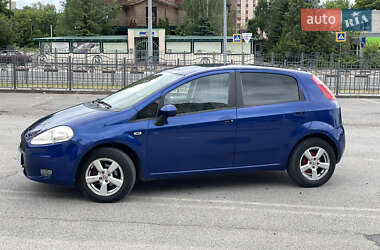 Хэтчбек Fiat Grande Punto 2009 в 