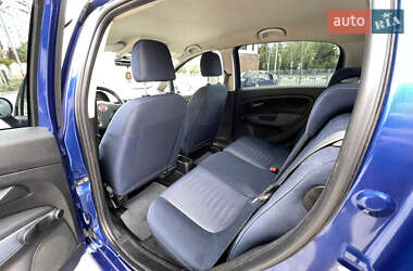 Хэтчбек Fiat Grande Punto 2009 в 