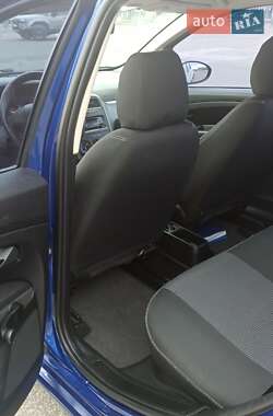 Хетчбек Fiat Grande Punto 2009 в 