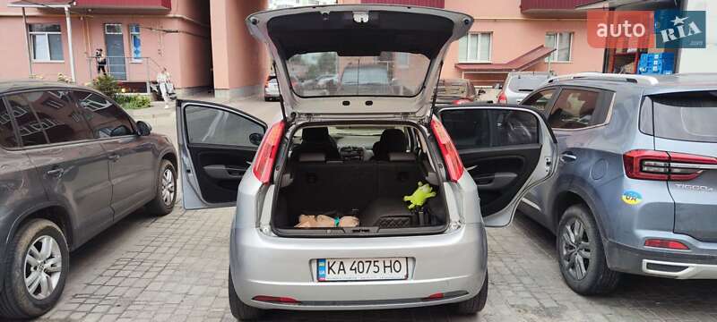 Хэтчбек Fiat Grande Punto 2007 в Сумах