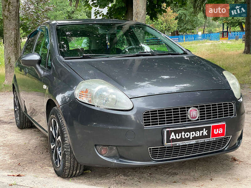 Хэтчбек Fiat Grande Punto 2011 в Киеве