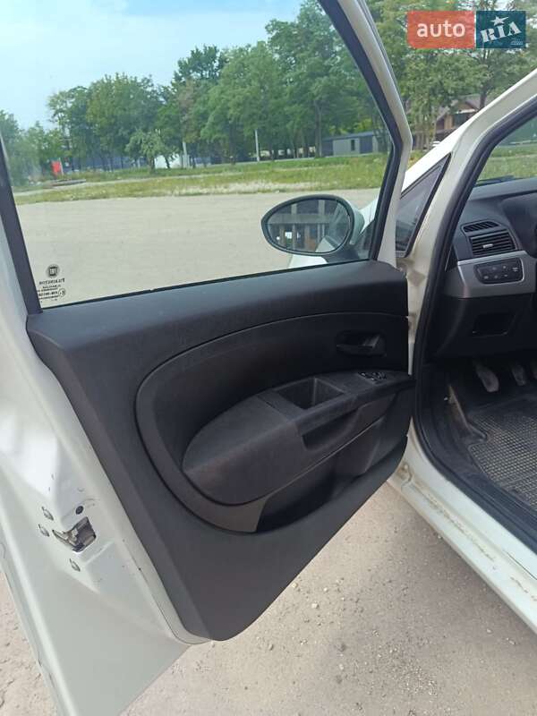 Хетчбек Fiat Grande Punto 2012 в Тернополі