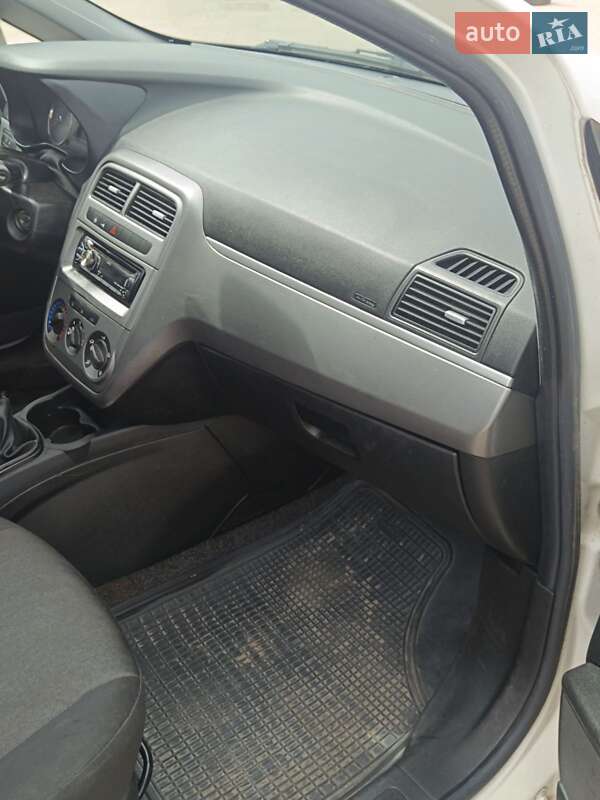 Хетчбек Fiat Grande Punto 2012 в Тернополі